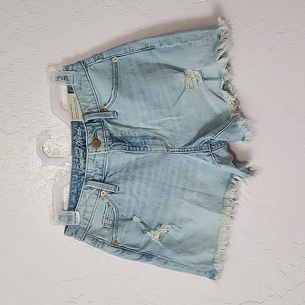 Universal Thread Short Size: 0/25R